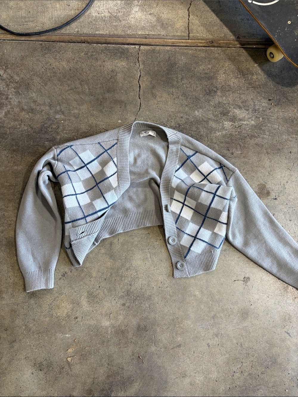 Hollister Cropped Gray Argyle Button-Front Women's Sweater Cardigan